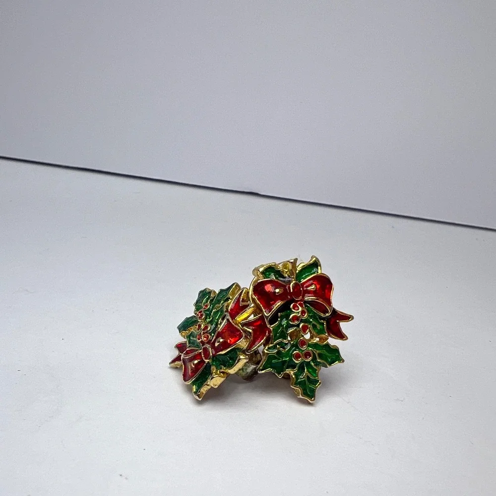 Vintage Holly Berry Clip On Earrings‎ Enamel Red Green Christmas Holiday Festive